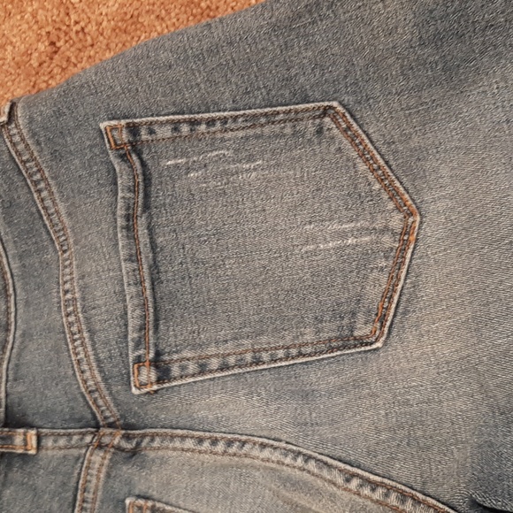 Nine West High-Rise Straight-Ankle Frayed Jeans (Size 6) - Picture 9 of 11